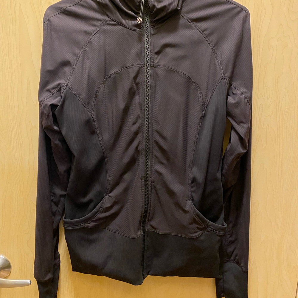 Lululemon black reversible zip up jacket